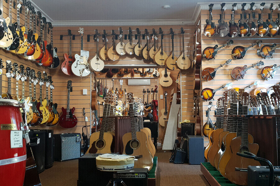 Cửa hàng nhạc cụ được yêu thích tại TPHCM