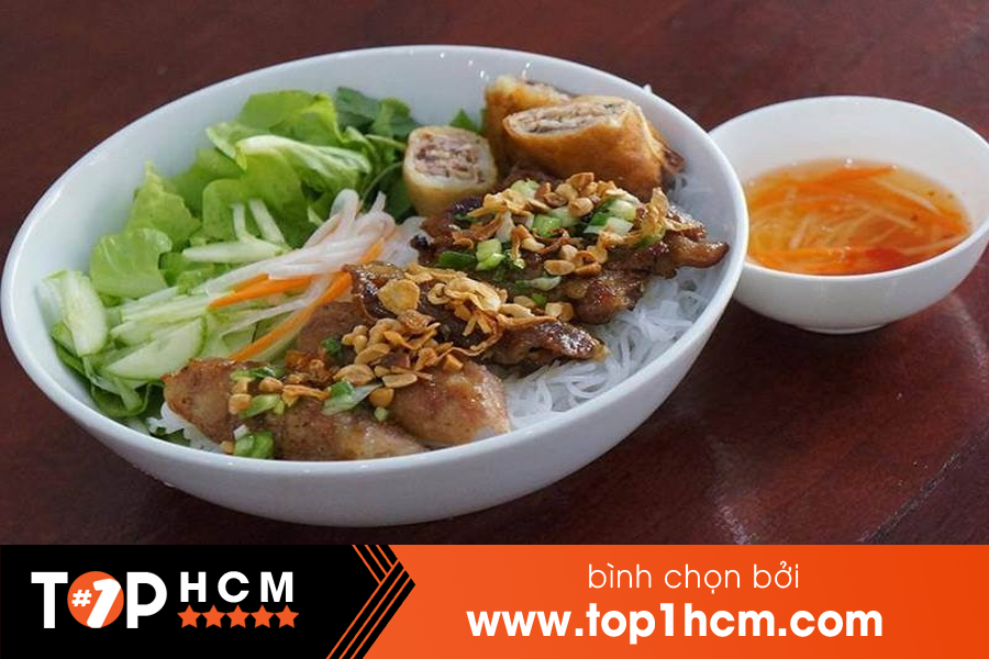 Món ăn trưa hấp dẫn tại Sài Gòn