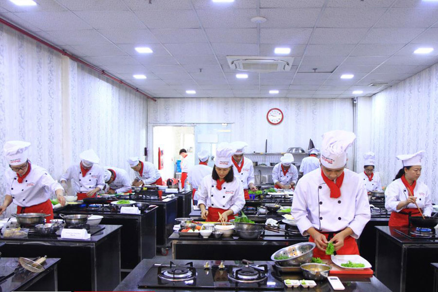 Trường dạy nghề nấu ăn chất lượng tại TPHCM