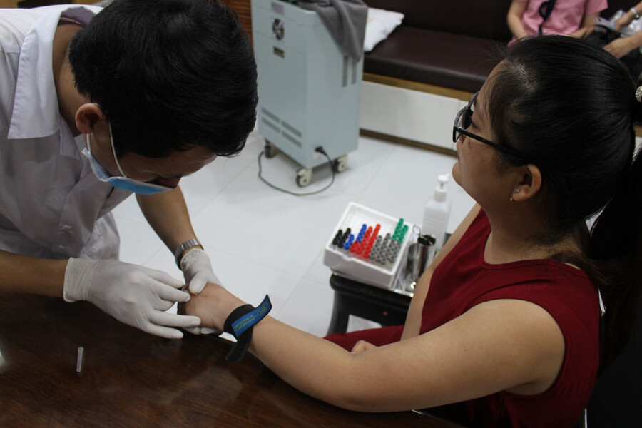 Dịch vụ xét nghiệm máu chuyên nghiệp tại nhà TPHCM