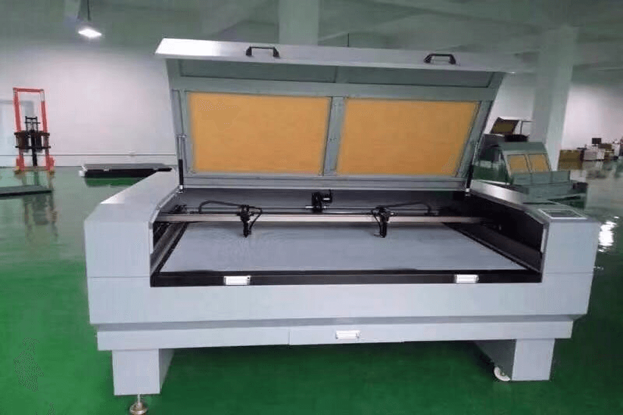 Bán máy khắc laser công nghiệp TpHCM - Xuất Nhập Khẩu KTS CNC